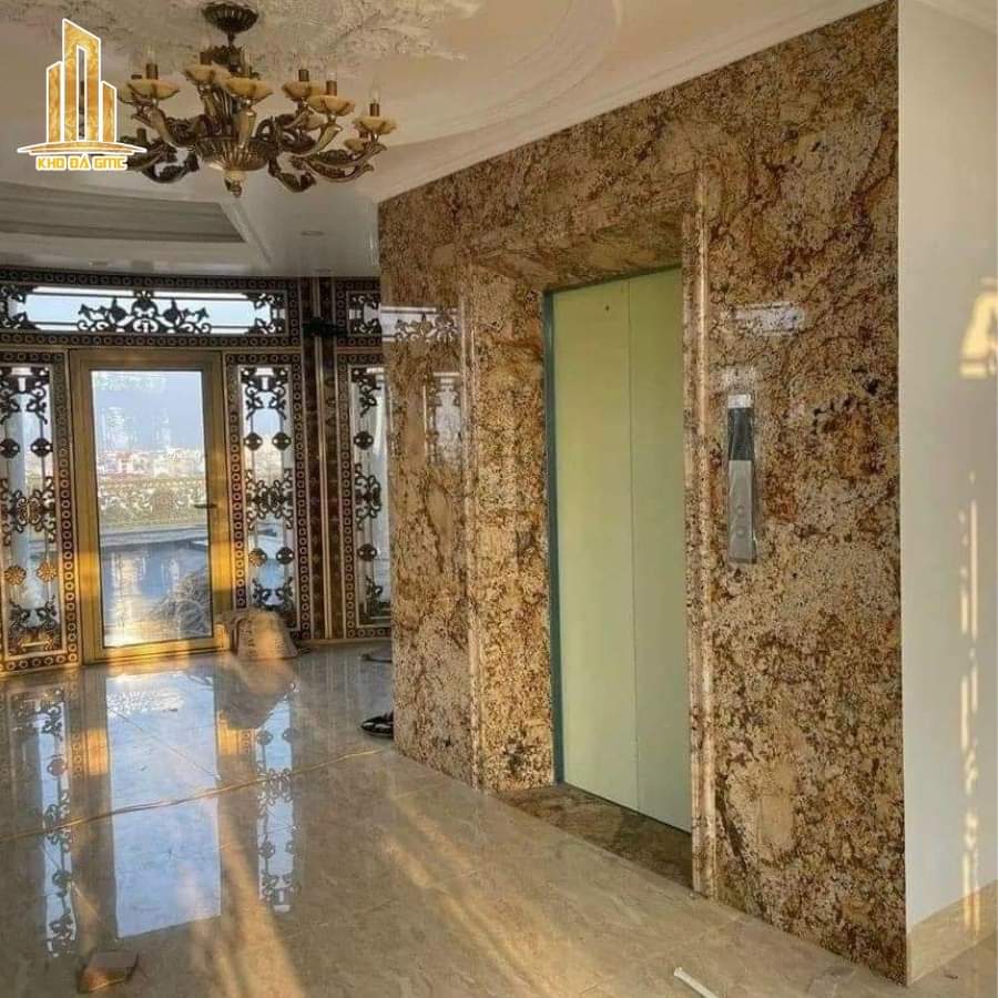 Cho thuê nhà hai mặt tiền,mới, 100m2_ 5T; vỉa hè, Nguyễn Khánh Toàn-30 Tr - Ảnh chính